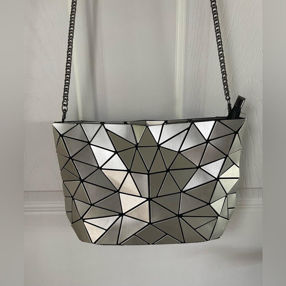 Chic Black and Silver Geometric Clutch
